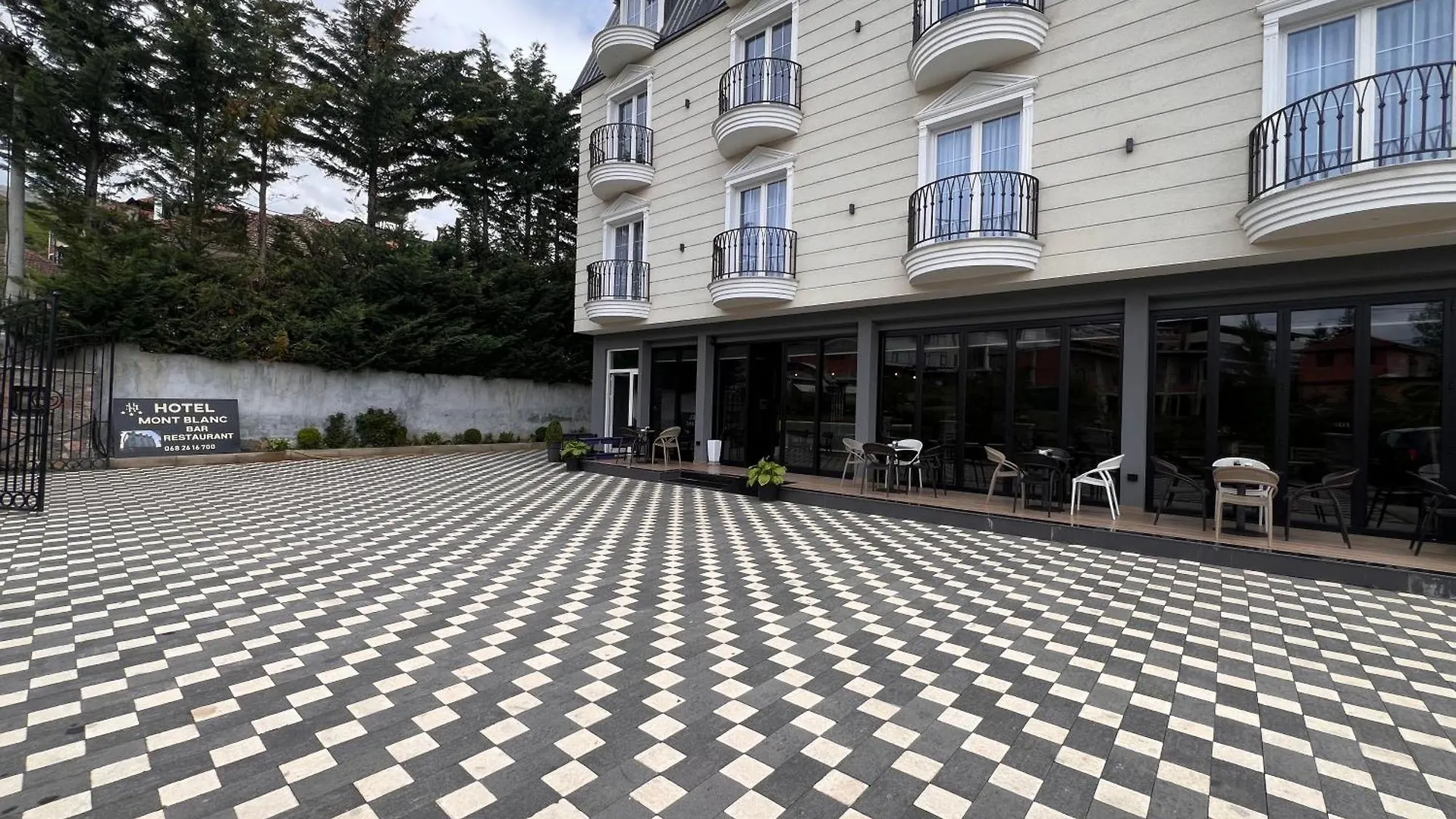 Mont Blanc Hotel Peshkopi Albania